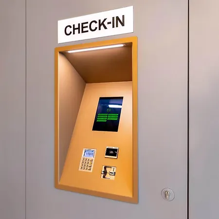 Отель Frankfurt-hahn Airport