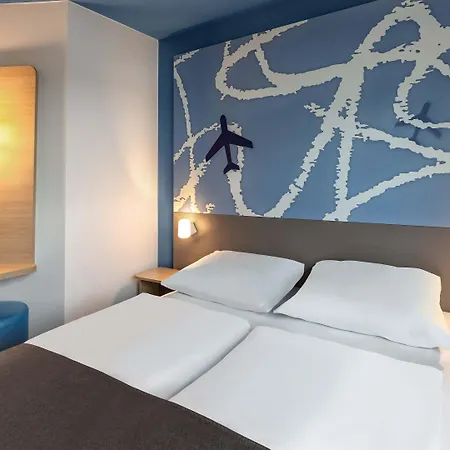 Hotel Frankfurt Hahn-airport 3*