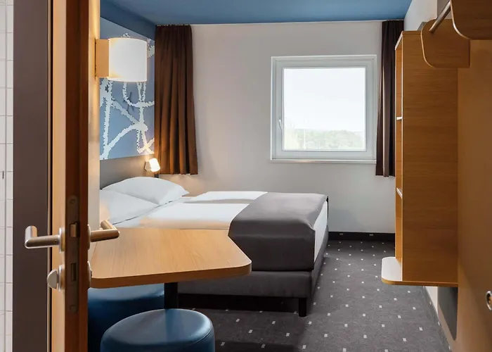 Frankfurt-hahn Airport